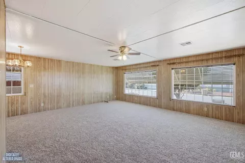 Living - 724 46th St, Bakersfield, CA 93301 photo 1 of 16