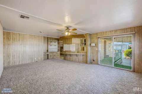 Living - 724 46th St, Bakersfield, CA 93301 photo 12 of 16