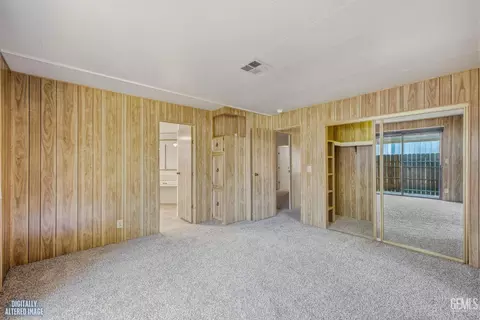 Bedroom - 724 46th St, Bakersfield, CA 93301 photo 4 of 6