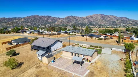 View/Area - 20216 Mesa Dr, Tehachapi, CA 93561 photo 1 of 4