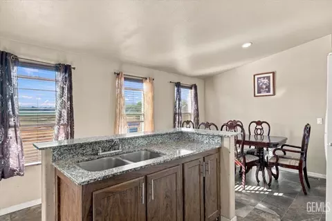 Other - 20216 Mesa Dr, Tehachapi, CA 93561 photo 2 of 10