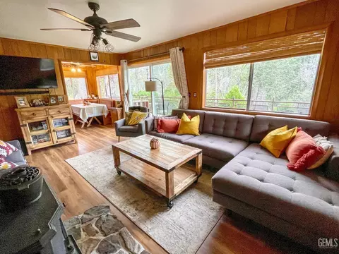 Living - 39 Jessie Way, Posey, CA 93260 photo 1 of 3