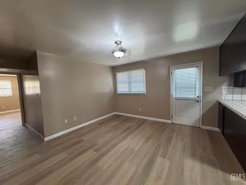 Dining - 210 Douglas St, Bakersfield, CA 93308 photo 1 of 1