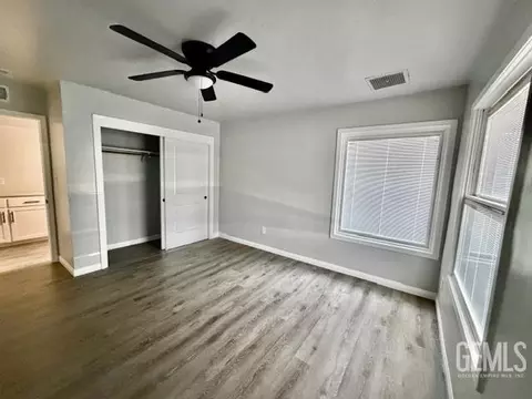 Bedroom - 319 Pine Dr, Taft, CA 93268 photo 2 of 2