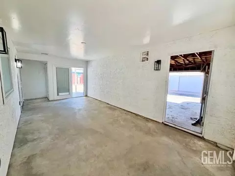 Other - 319 Pine Dr, Taft, CA 93268 photo 6 of 6