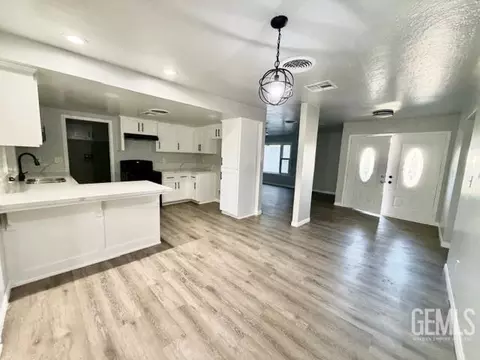 Other - 319 Pine Dr, Taft, CA 93268 photo 1 of 6