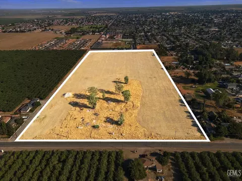 30308 Riverside St, Shafter, CA 93263 photo 6