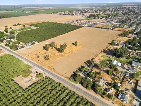 30308 Riverside St, Shafter, CA 93263 photo 11