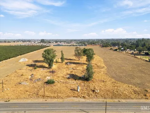 30308 Riverside St, Shafter, CA 93263 photo 10