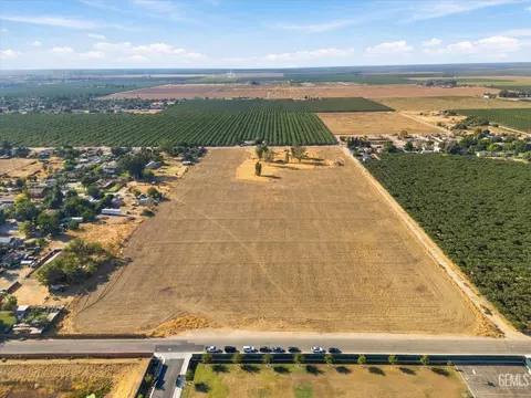 30308 Riverside St, Shafter, CA 93263 photo 16