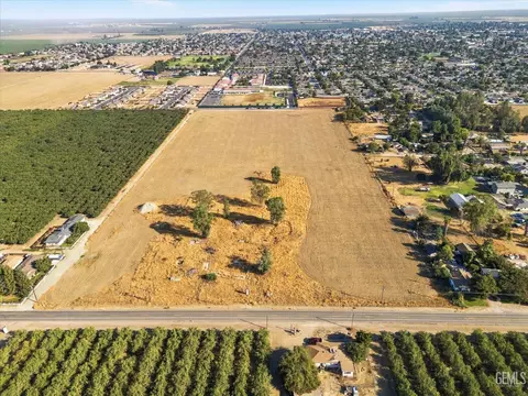 30308 Riverside St, Shafter, CA 93263 photo 8