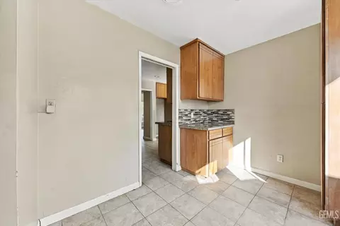 Entry Way - 0 329 Pine Dr, Taft, CA 93268 photo 2 of 2