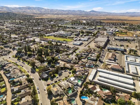 View/Area - 0 329 Pine Dr, Taft, CA 93268 photo 2 of 4