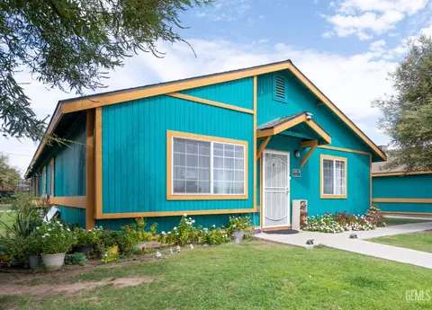 1402 Kentucky St, Bakersfield, CA 93305
