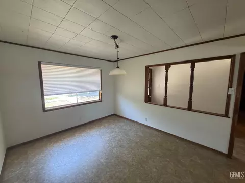 Other - 302 E San Emidio St, Taft, CA 93268 photo 1 of 9