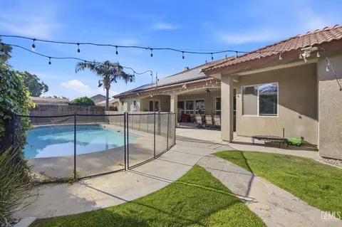 Other - 4401 Whitegate Ave, Bakersfield, CA 93313 photo 1 of 11