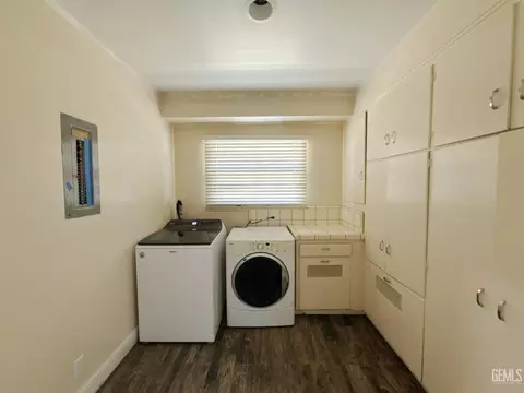 Other - 916 Oak Ave, Wasco, CA 93280 photo 3 of 4
