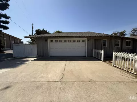 Exterior - 916 Oak Ave, Wasco, CA 93280 photo 3 of 10