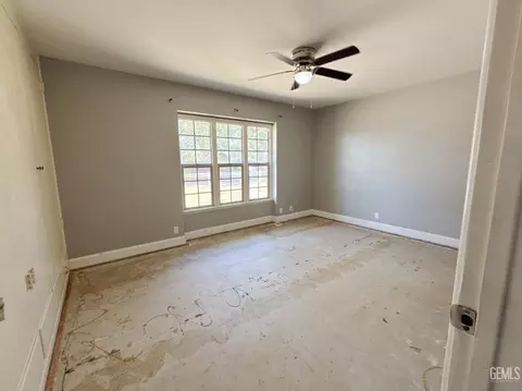Bedroom - 916 Oak Ave, Wasco, CA 93280 photo 2 of 5