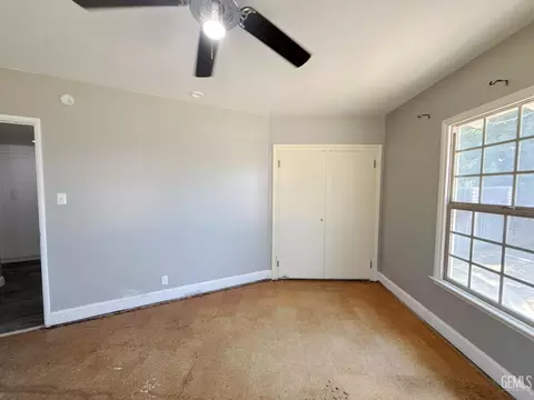 Bedroom - 916 Oak Ave, Wasco, CA 93280 photo 4 of 5