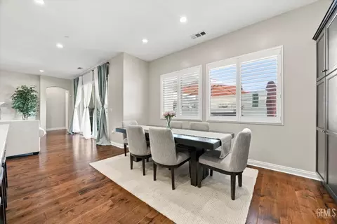 Dining - 4113 Greendale Ct, Bakersfield, CA 93311 photo 4 of 4