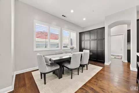 Dining - 4113 Greendale Ct, Bakersfield, CA 93311 photo 3 of 4