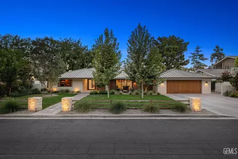 1217 Tam O Shanter Dr, Bakersfield, CA 93309