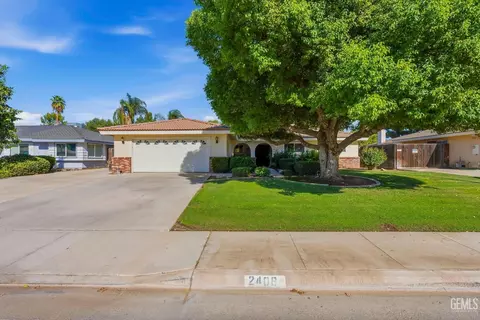 2408 Courtleigh Dr, Bakersfield, CA 93309