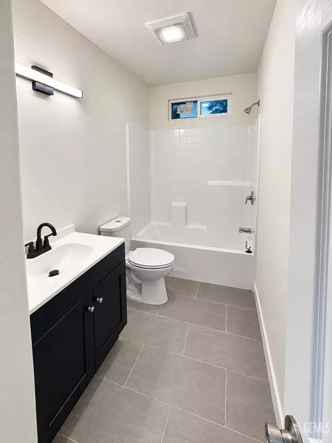 418 6th St, Taft, CA 93268 photo 7
