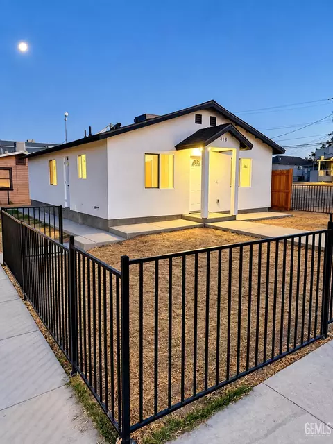 418 6th St, Taft, CA 93268 photo 8