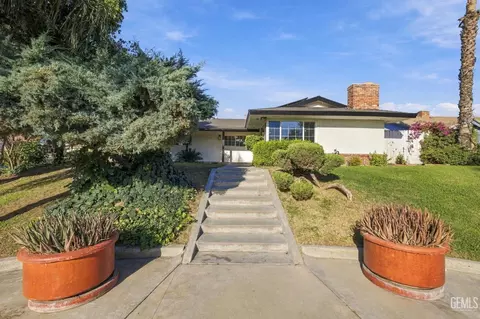 Exterior - 421 Brookhaven Dr, Bakersfield, CA 93304 photo 7 of 7