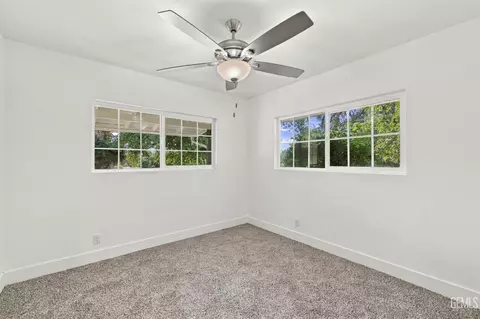 Bedroom - 421 Brookhaven Dr, Bakersfield, CA 93304 photo 4 of 7