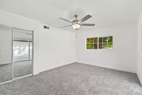 Bedroom - 421 Brookhaven Dr, Bakersfield, CA 93304 photo 1 of 7