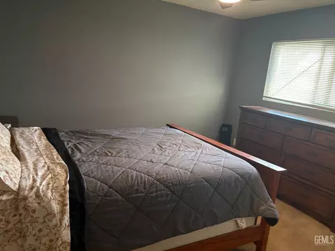 Bedroom - 409 E J St, Tehachapi, CA 93561 photo 4 of 5