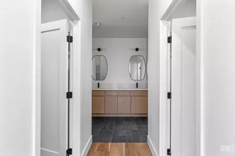 Entry Way - 21204 Stage Dr, Tehachapi, CA 93561 photo 1 of 1