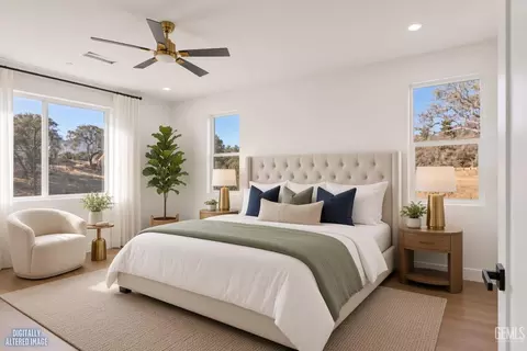 Bedroom - 21204 Stage Dr, Tehachapi, CA 93561 photo 1 of 5