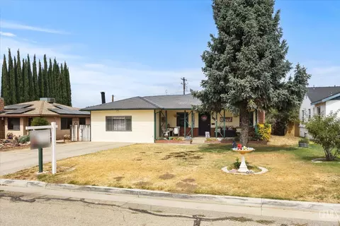 Other - 209 W B St, Tehachapi, CA 93561 photo 2 of 11