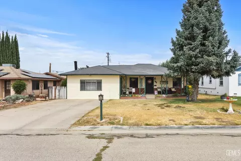 Other - 209 W B St, Tehachapi, CA 93561 photo 3 of 11