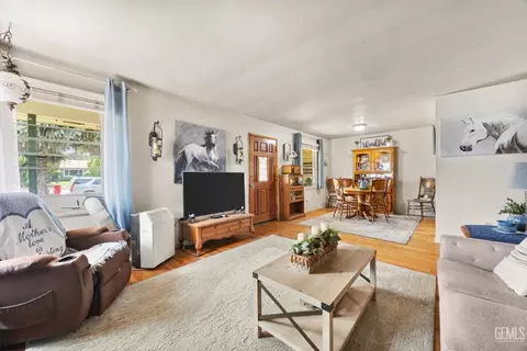 Other - 209 W B St, Tehachapi, CA 93561 photo 6 of 11