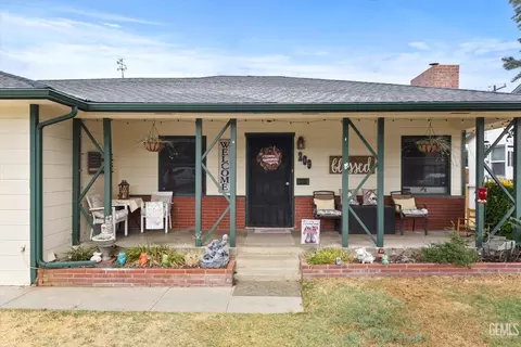 Exterior - 209 W B St, Tehachapi, CA 93561 photo 2 of 10