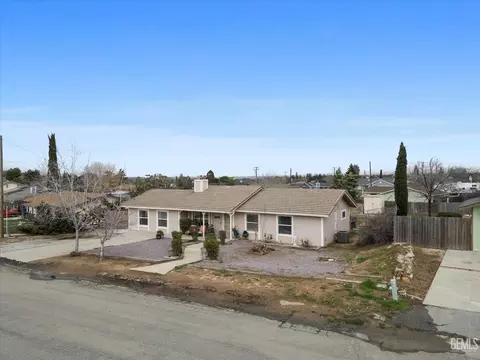 View/Area - 19720 Kid Pl, Tehachapi, CA 93561 photo 5 of 7