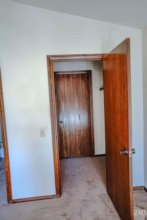 Other - 28881 Shannon Ct #8, Tehachapi, CA 93561 photo 3 of 9