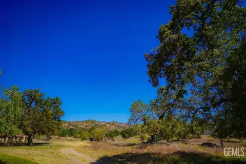 Other - 28881 Shannon Ct #8, Tehachapi, CA 93561 photo 8 of 9