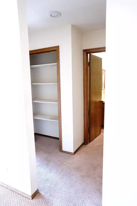 Entry Way - 28881 Shannon Ct #8, Tehachapi, CA 93561 photo 2 of 2