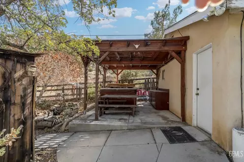 Exterior - 14 Jordan Rd, Bodfish, CA 93205 photo 11 of 20