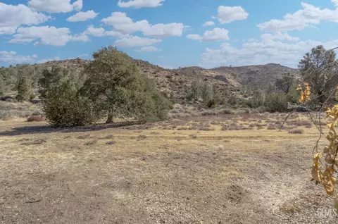 Exterior - 14 Jordan Rd, Bodfish, CA 93205 photo 18 of 20