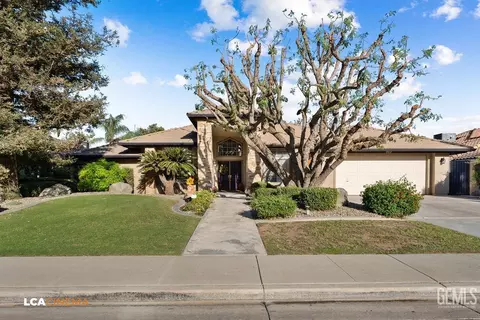2512 Oak View Ct, Bakersfield, CA 93311