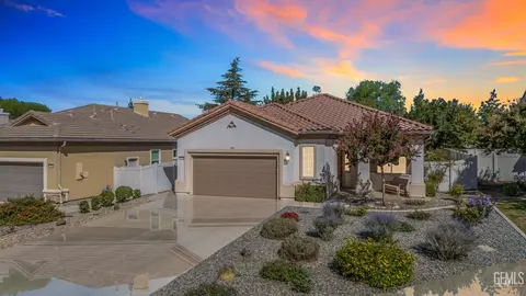14420 Terrazzo Dr, Bakersfield, CA 93306