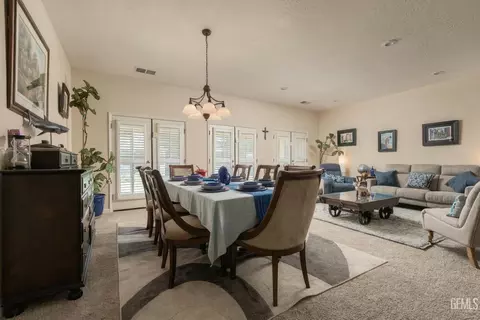 Dining - 3832 N Carson St, Visalia, CA 93291 photo 2 of 3