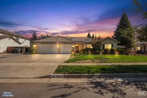 3832 N Carson St, Visalia, CA 93291